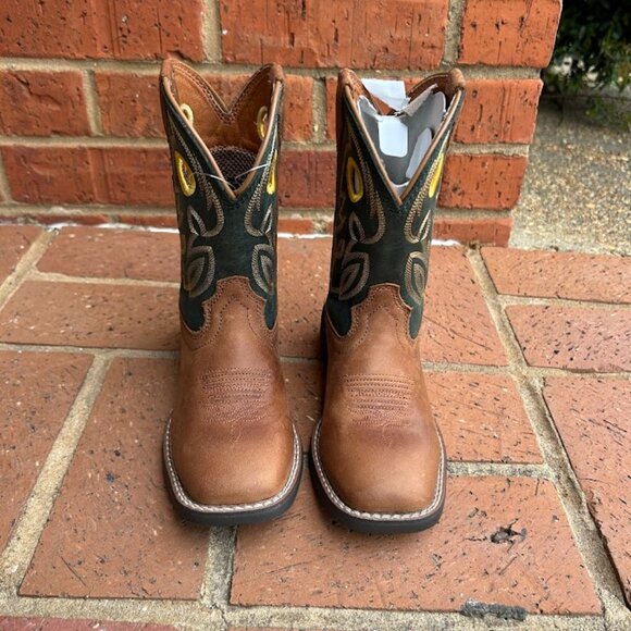 Justin Bowline Junior Brown Wide Square Toe Boot - Picture 2 of 5